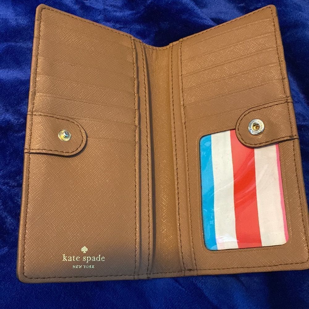 Kate Spade Classic Style Wallet - Picture 8 of 11